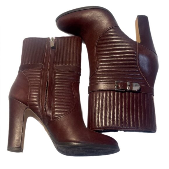 Vince Camuto Classic Trendy Stylish Rich Brown Leather Stacked Heeled Boots 8 - Picture 1 of 4